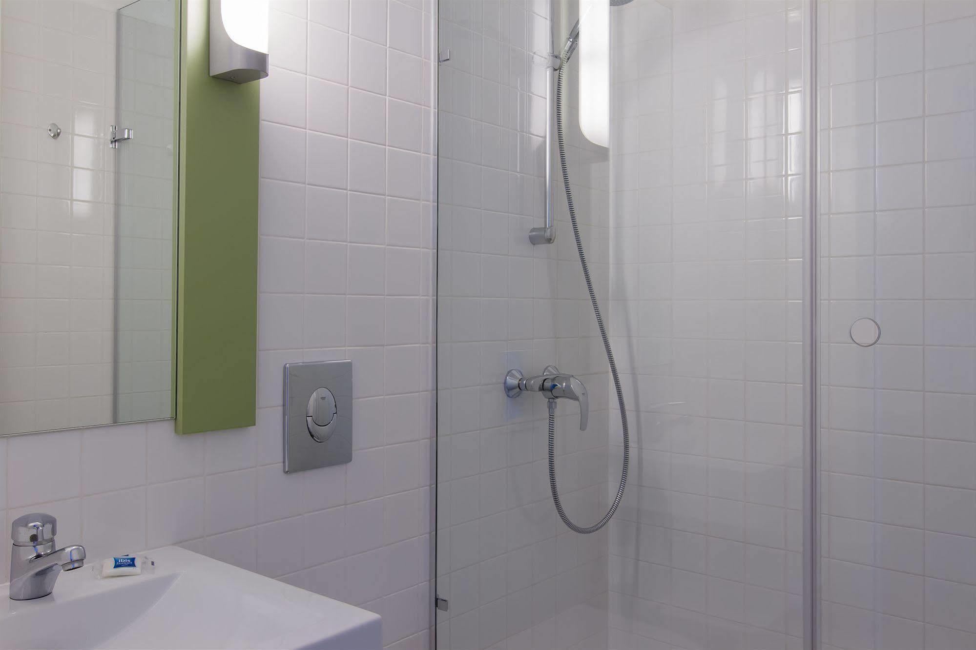 Ibis Budget Braga Centro Екстериор снимка